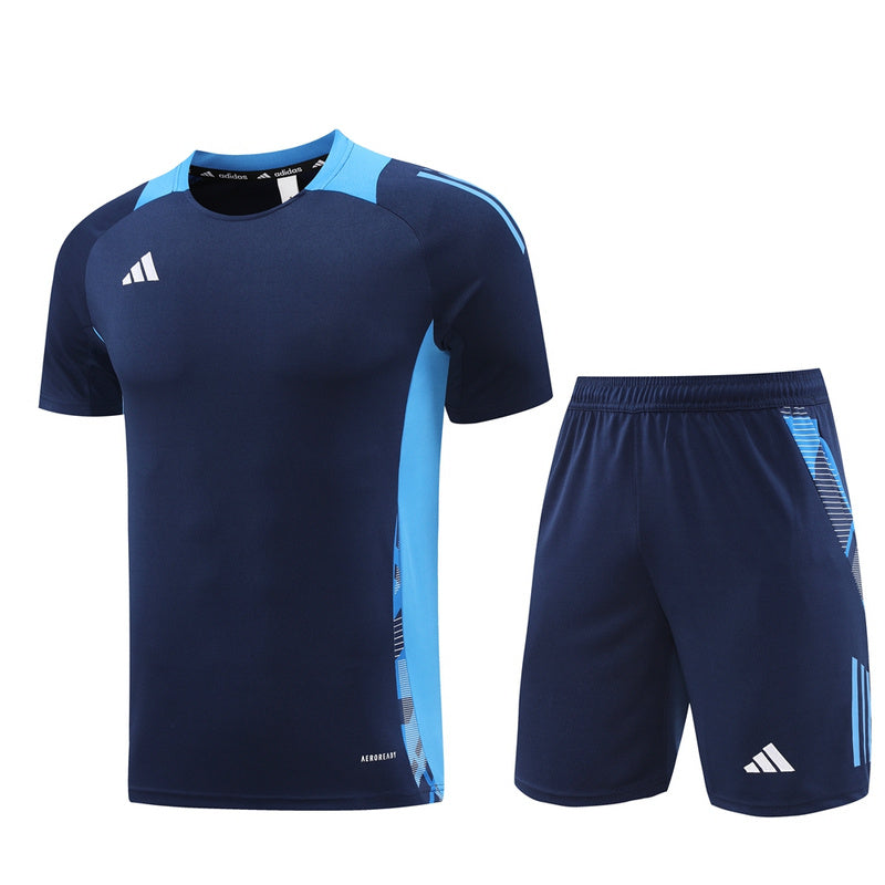 Conjunto de camiseta y pantalón corto Adidas