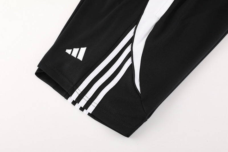 Conjunto de camiseta y pantalón corto Adidas