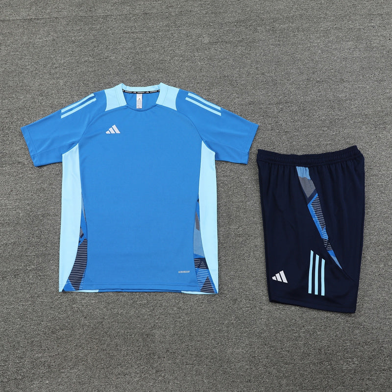 Conjunto de camiseta y pantalón corto Adidas