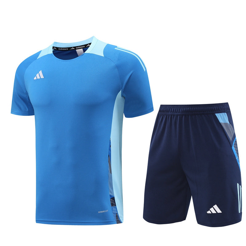 Conjunto de camiseta y pantalón corto Adidas