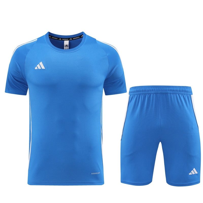 Conjunto de camiseta y pantalón corto Adidas