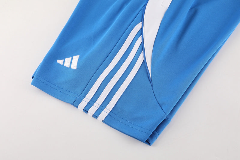 Conjunto de camiseta y pantalón corto Adidas