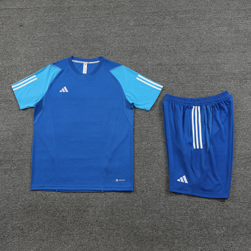 Conjunto de camiseta y pantalón corto Adidas