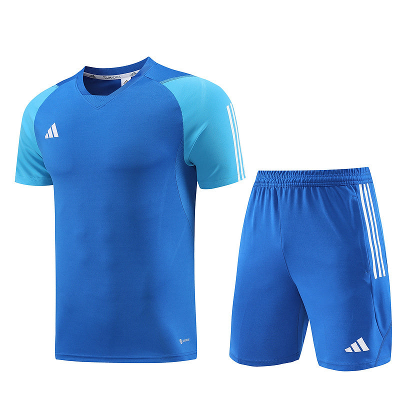 Conjunto de camiseta y pantalón corto Adidas