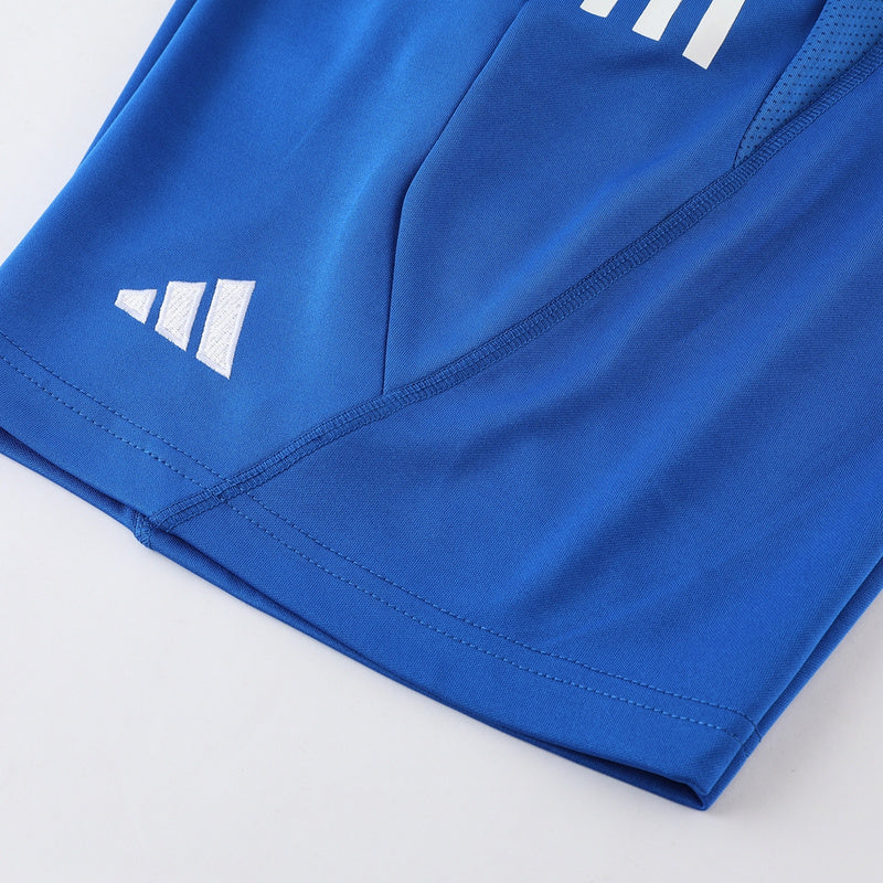 Conjunto de camiseta y pantalón corto Adidas