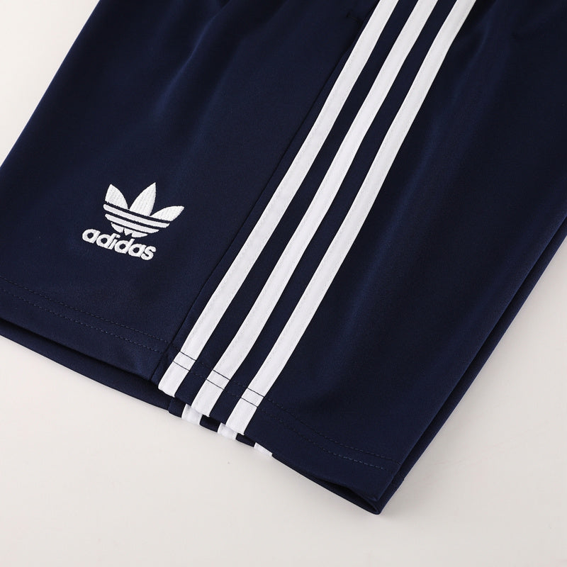 Conjunto de camiseta y pantalón corto Adidas