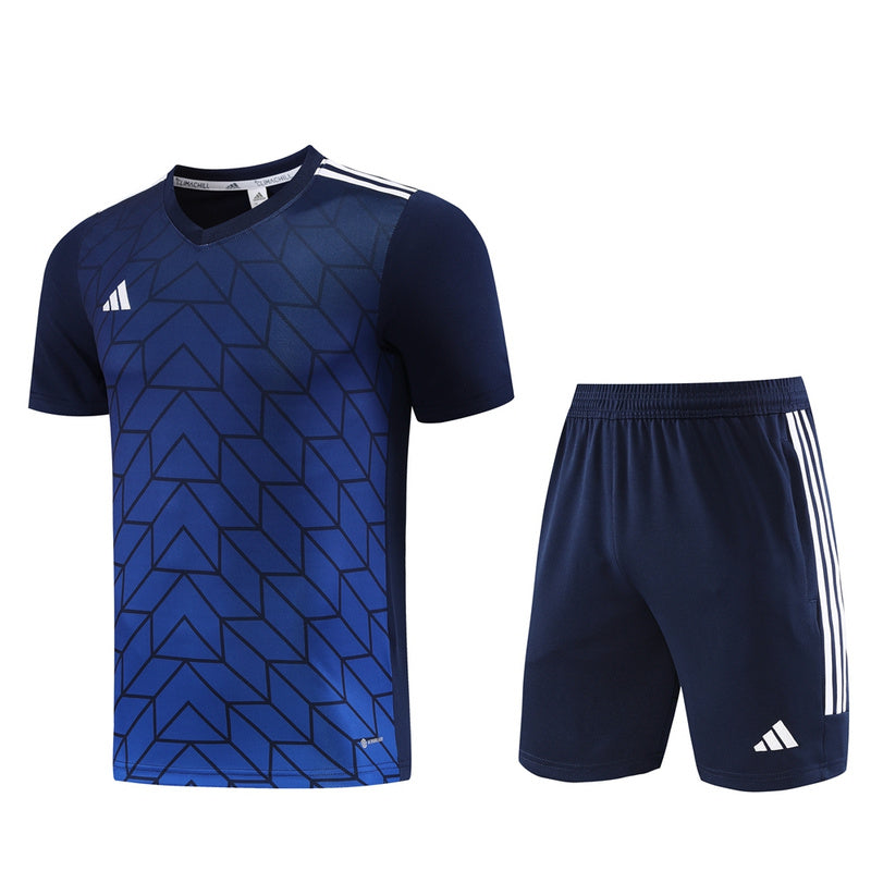 Conjunto de camiseta y pantalón corto Adidas