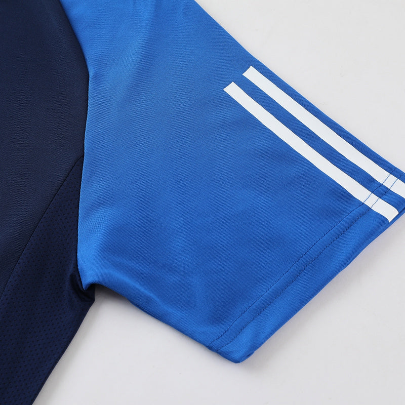 Conjunto de camiseta y pantalón corto Adidas