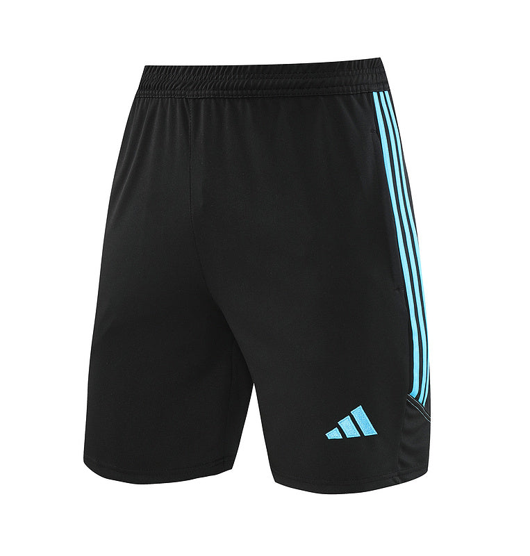 Conjunto de camiseta y pantalón corto Adidas