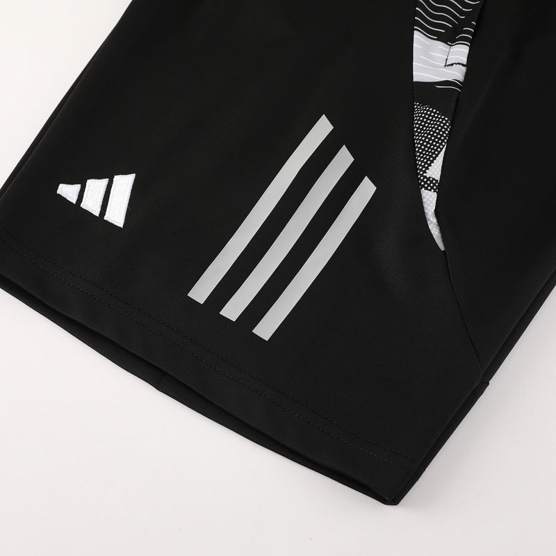 Conjunto de camiseta y pantalón corto Adidas