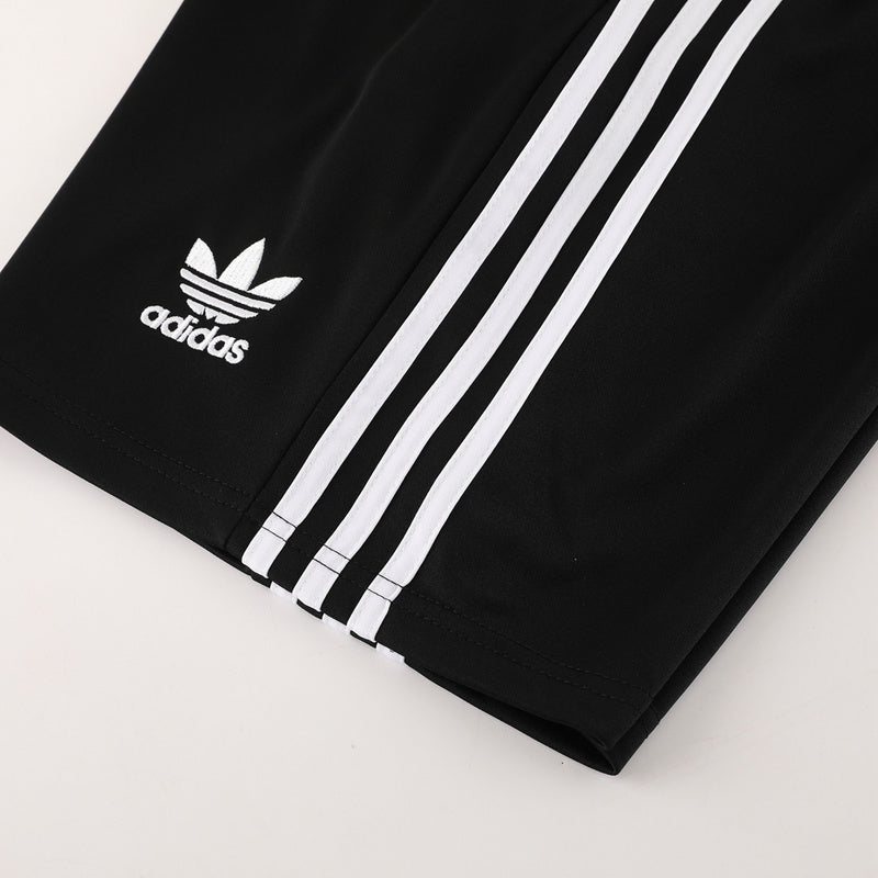 Conjunto de camiseta y pantalón corto Adidas