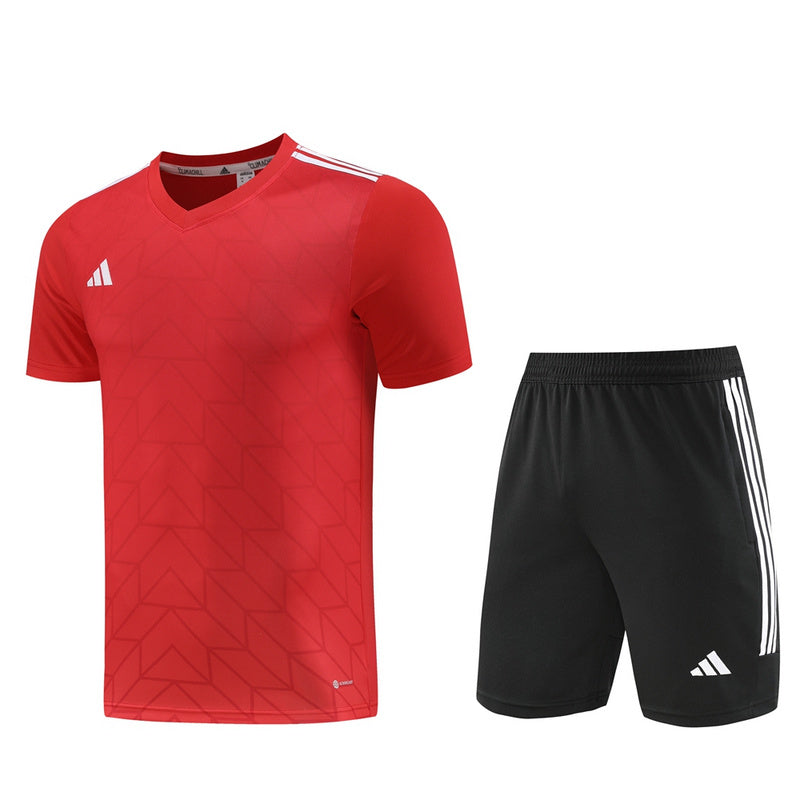 Conjunto de camiseta y pantalón corto Adidas