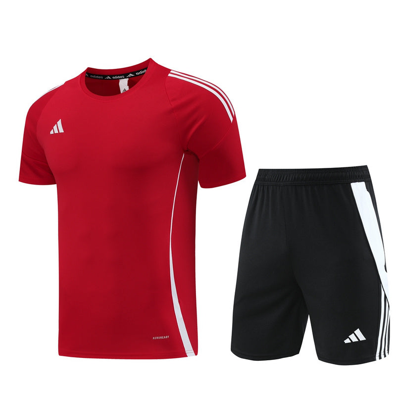 Conjunto de camiseta y pantalón corto Adidas