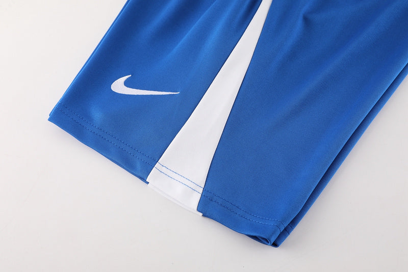 Conjunto de camiseta y pantalón corto Nike