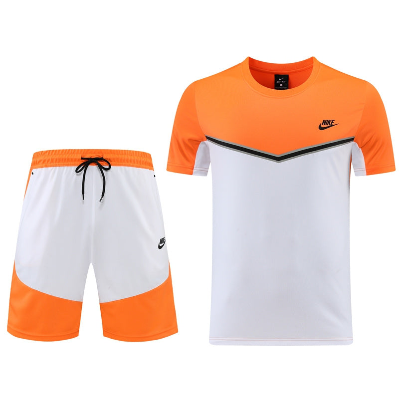 Conjunto de camiseta y pantalón corto Nike