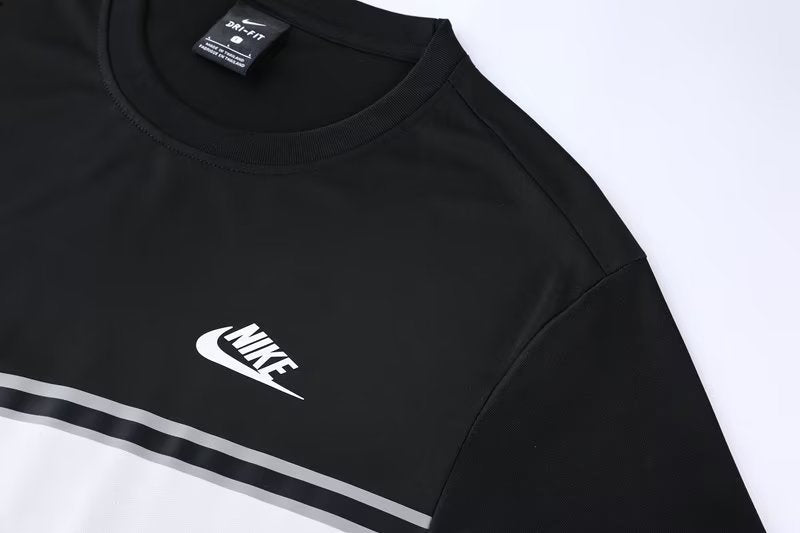 Conjunto de camiseta y pantalón corto Nike