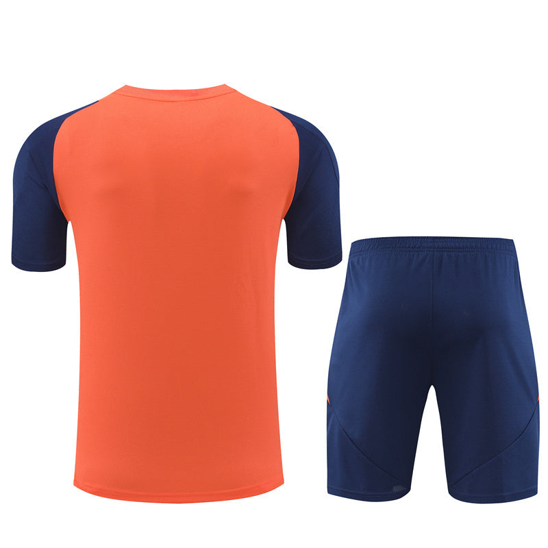 CONJUNTO CORTO MANCHESTER UNITED ENTRENAMIENTO 24/25 HOMBRE