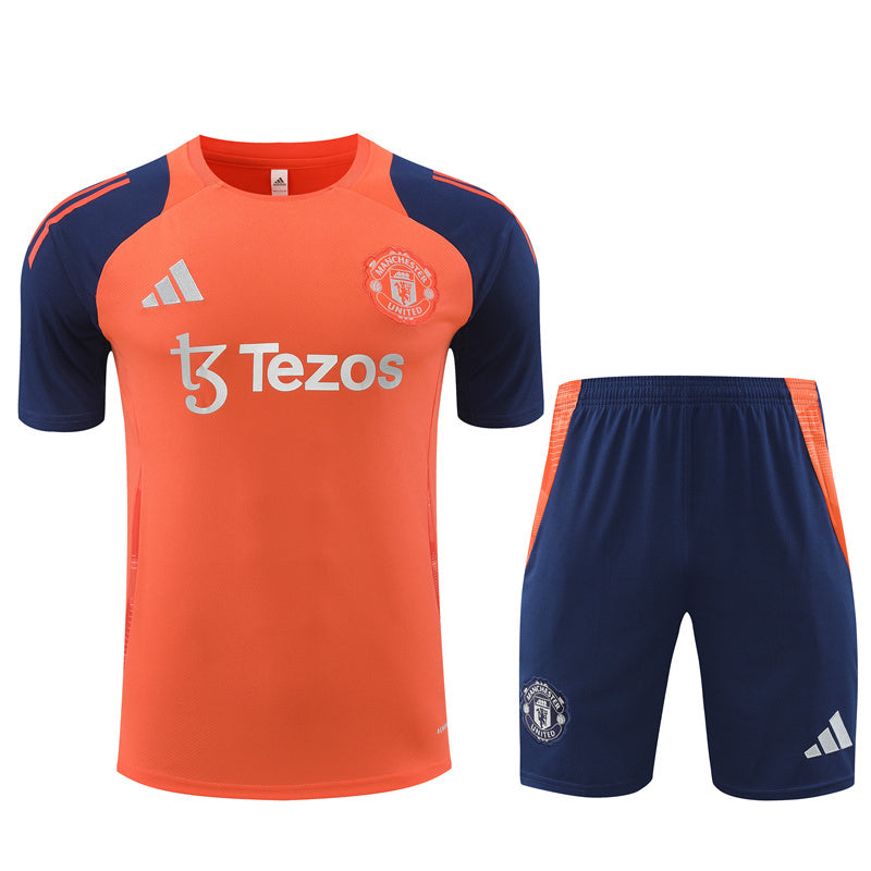 CONJUNTO CORTO MANCHESTER UNITED ENTRENAMIENTO 24/25 HOMBRE