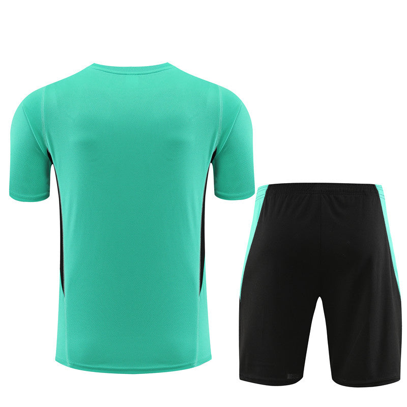 CONJUNTO CORTO MANCHESTER UNITED ENTRENAMIENTO 23/24 HOMBRE