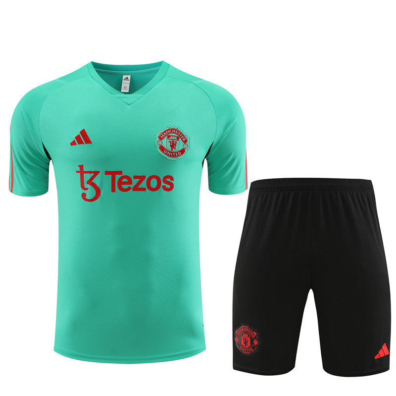 CONJUNTO CORTO MANCHESTER UNITED ENTRENAMIENTO 23/24 HOMBRE